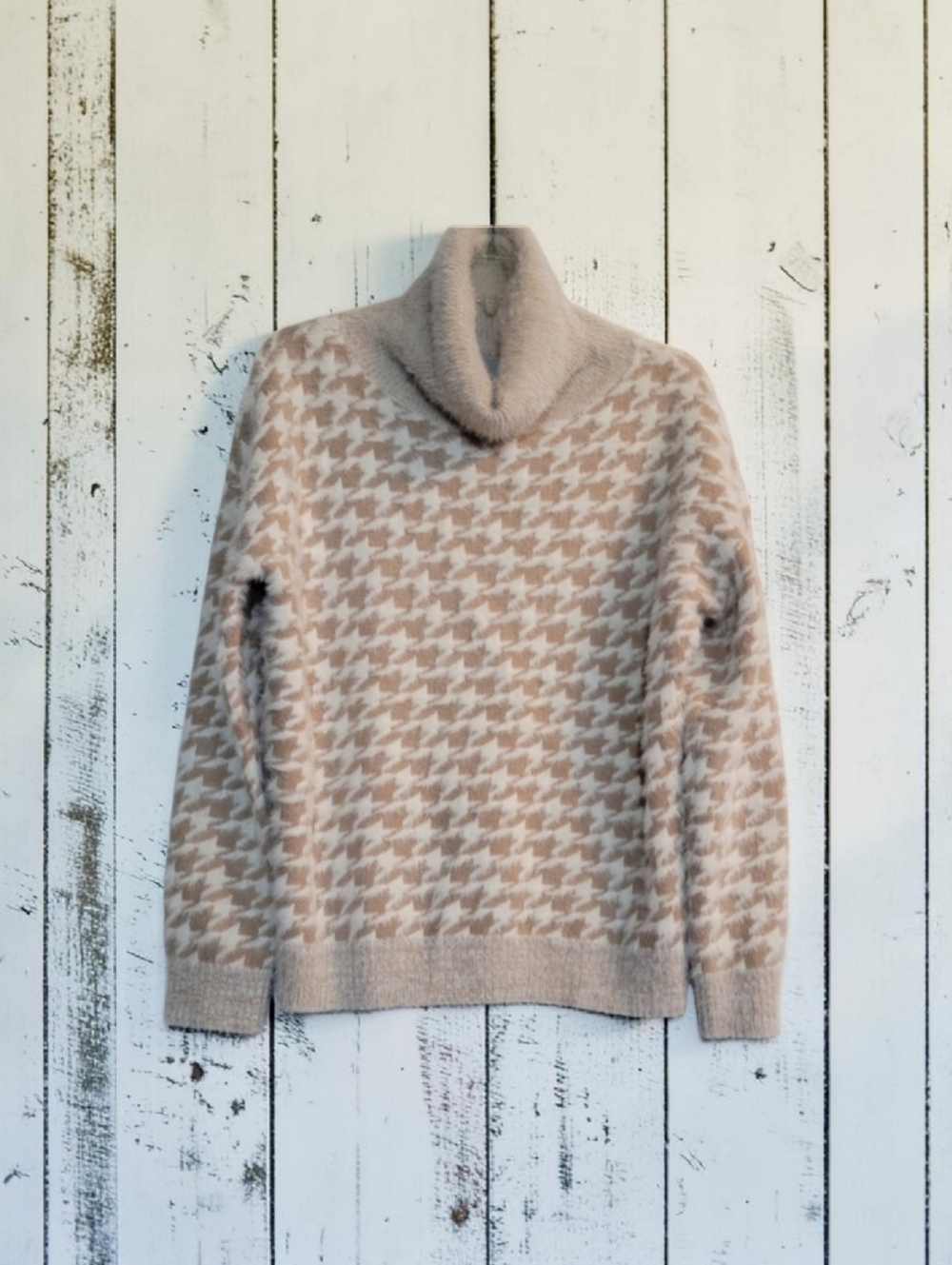 KUT from the Kloth Fuzzy Houndstooth Mock Neck Sweater Tan Neutral M Like New